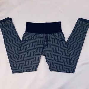 Navy Blue Stripe Pattern Leggings, S